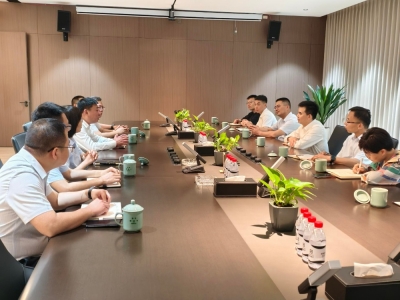 平湖市周军波市长一行走访恒业股份